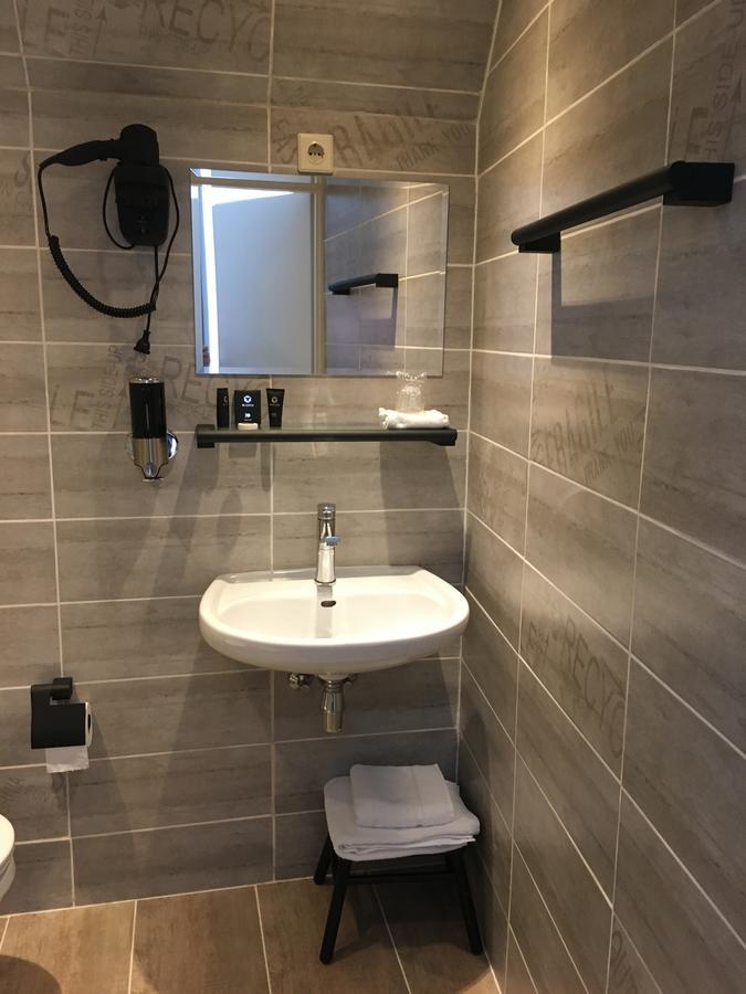 Hotel Plein 10 Zuidzande Exteriör bild